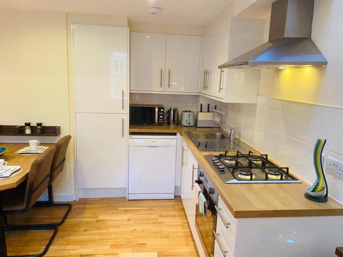 2 Bed 2 Bath With Private Parking Daire Edinburgh Dış mekan fotoğraf
