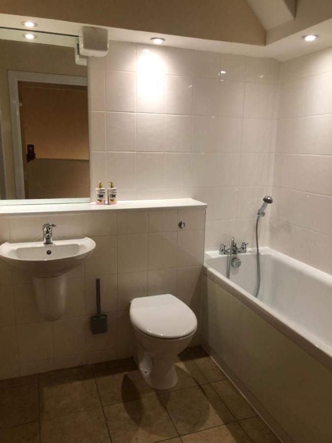 2 Bed 2 Bath With Private Parking Daire Edinburgh Dış mekan fotoğraf
