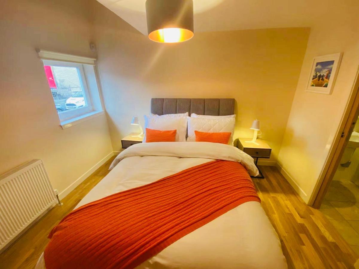 2 Bed 2 Bath With Private Parking Daire Edinburgh Dış mekan fotoğraf