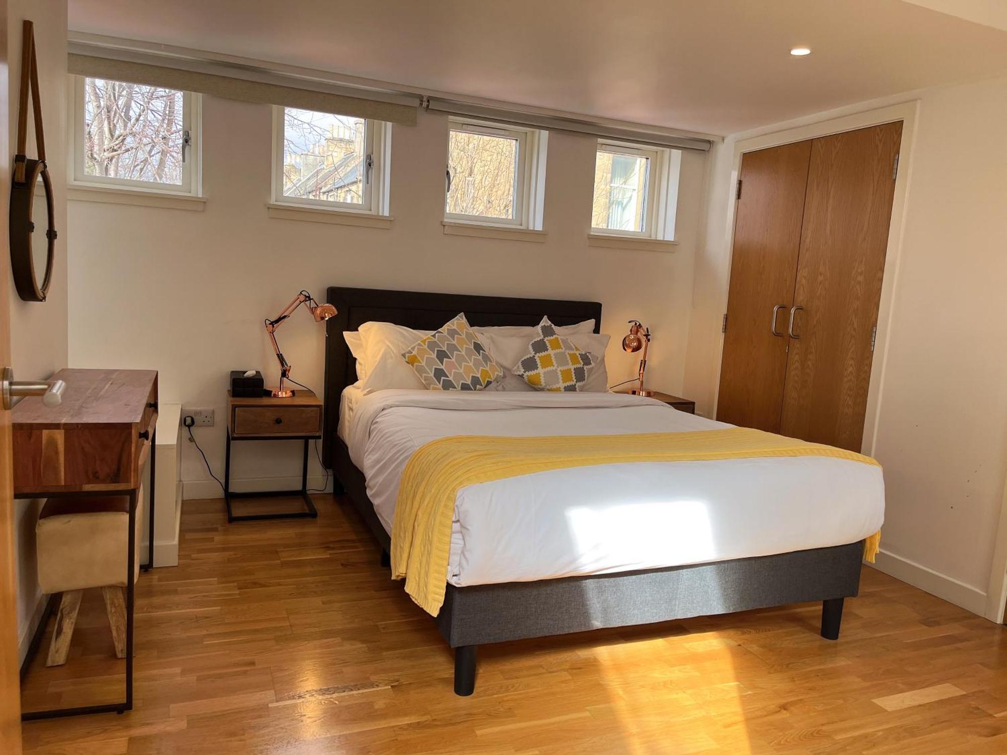 2 Bed 2 Bath With Private Parking Daire Edinburgh Dış mekan fotoğraf